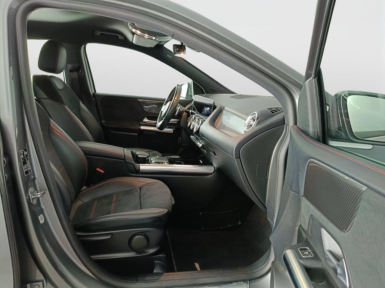 Mercedes-Benz Classe B - W247 2018 - B 180 d Premium auto