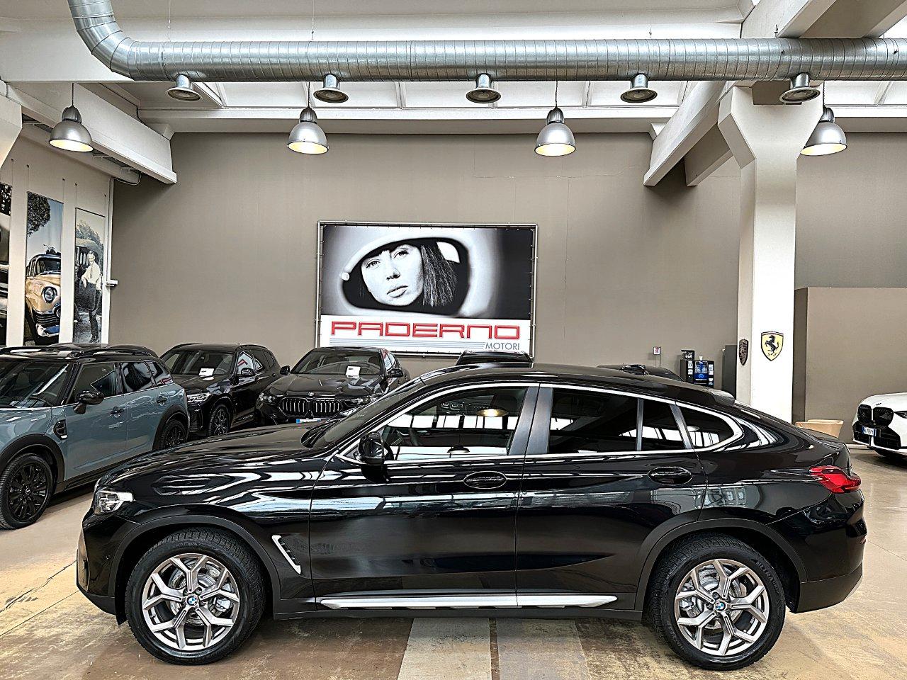 BMW X4 xdrive20i mhev 48V - 19"-Camera-Carplay-Pelle-IVA