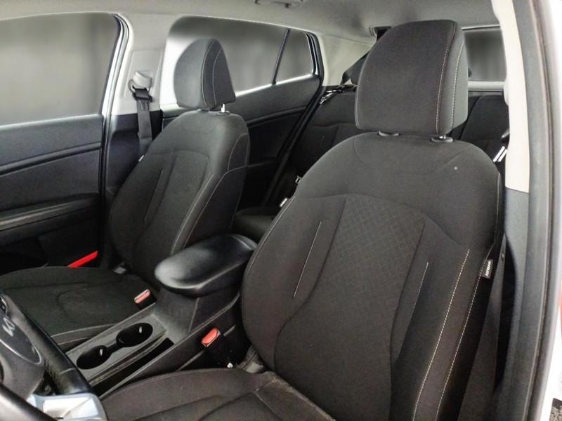 KIA SPORTAGE 1.6 CRDI MHEV BUSINESS 2WD 5 PORTE SUV