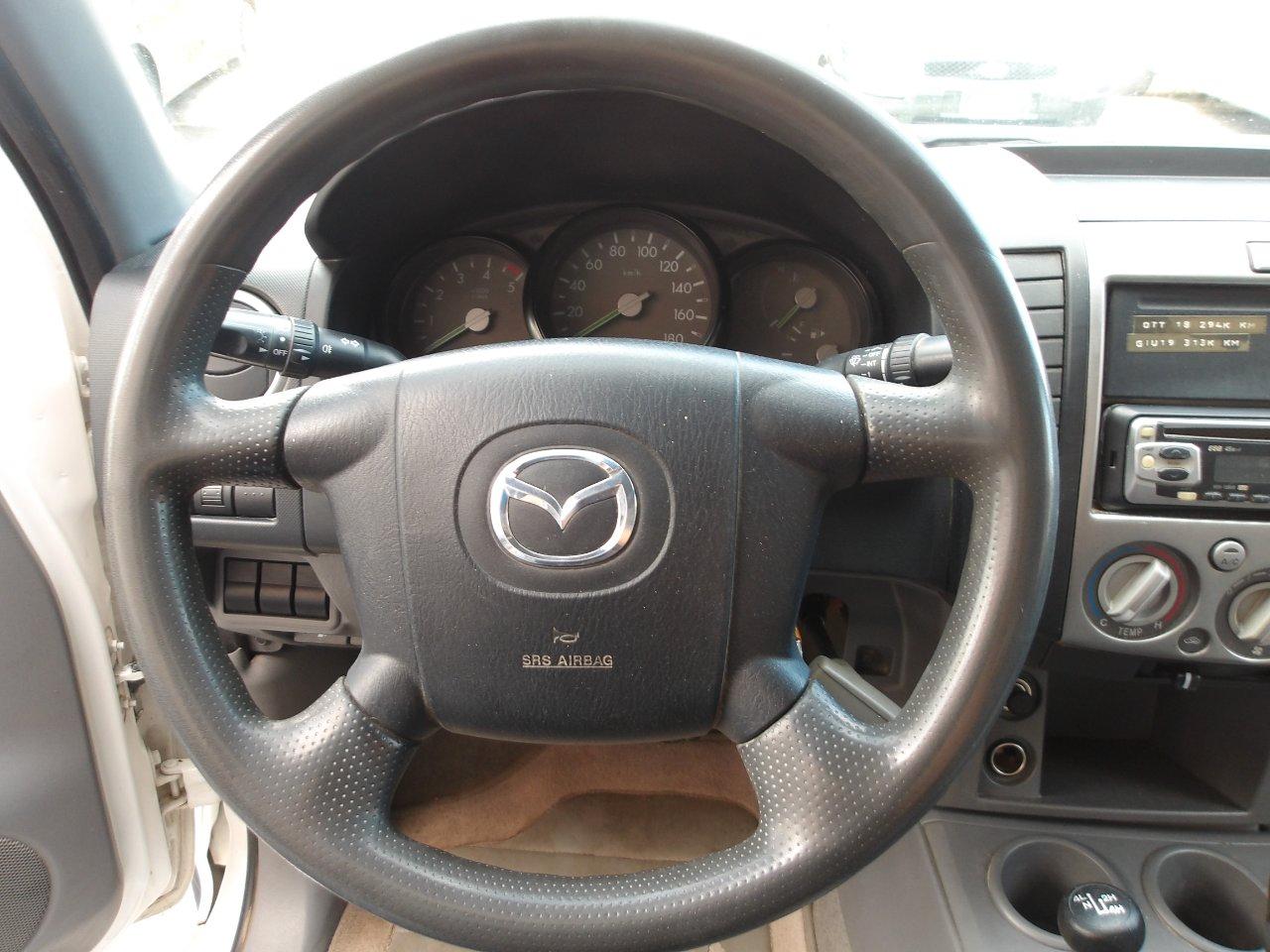 Mazda BT-50 Double Cab BT-50 2.5 td double cab Hot 143cv