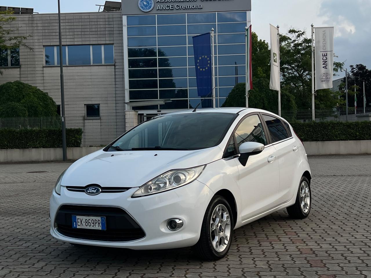 Ford Fiesta 1.4 5 porte Bz.- GPL Titanium