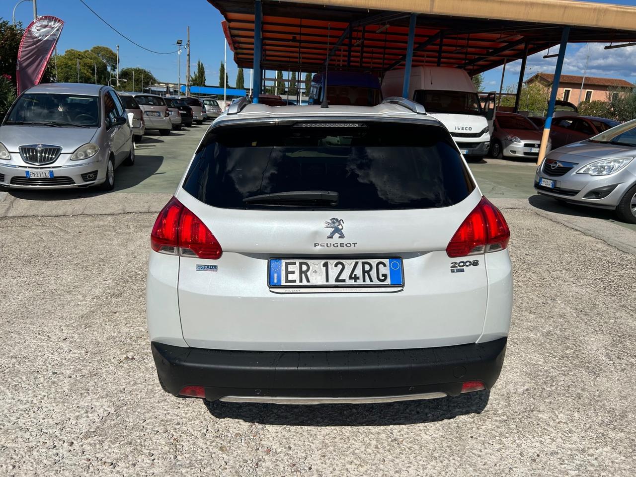 Peugeot 2008 1.6 e-HDi 115 CV Stop&Start Allure