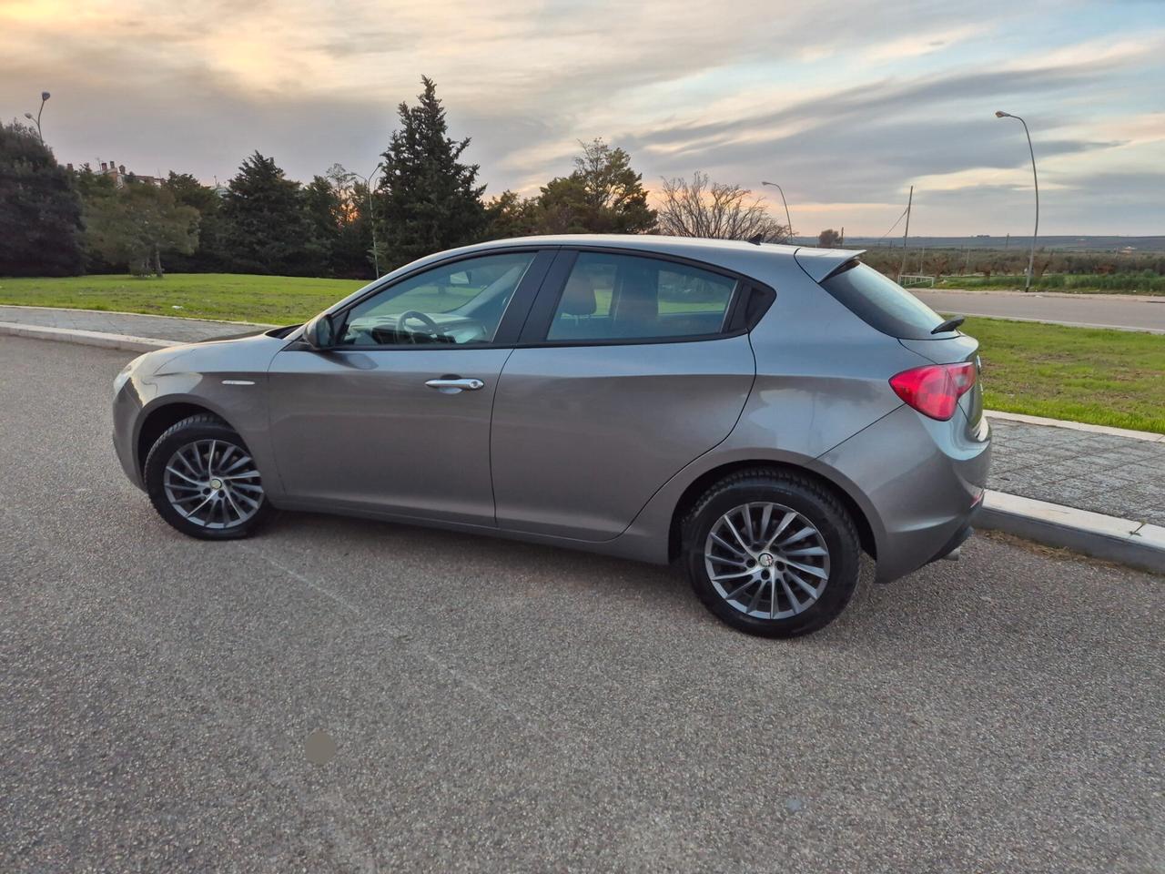 Alfa Romeo Giulietta 1.4 Turbo 120 CV GPL 2014