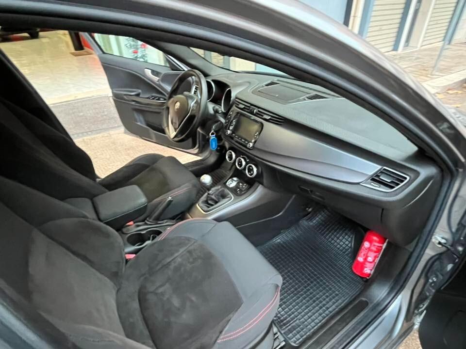 Alfa Romeo Giulietta 1.6 JTDm 120 CV