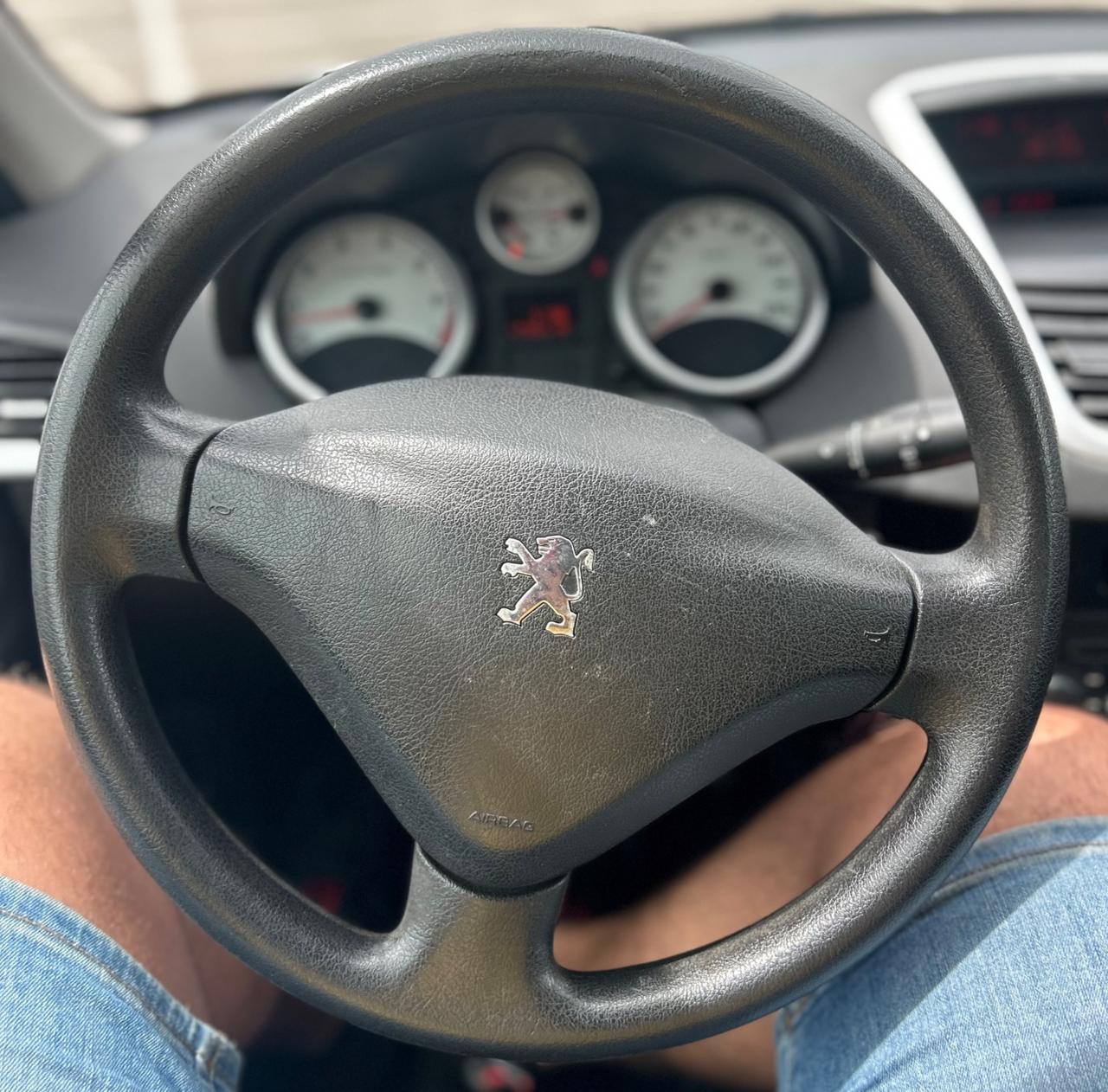 Peugeot 207 1.4 VTi 95CV 5p. Active XS Neopatentati