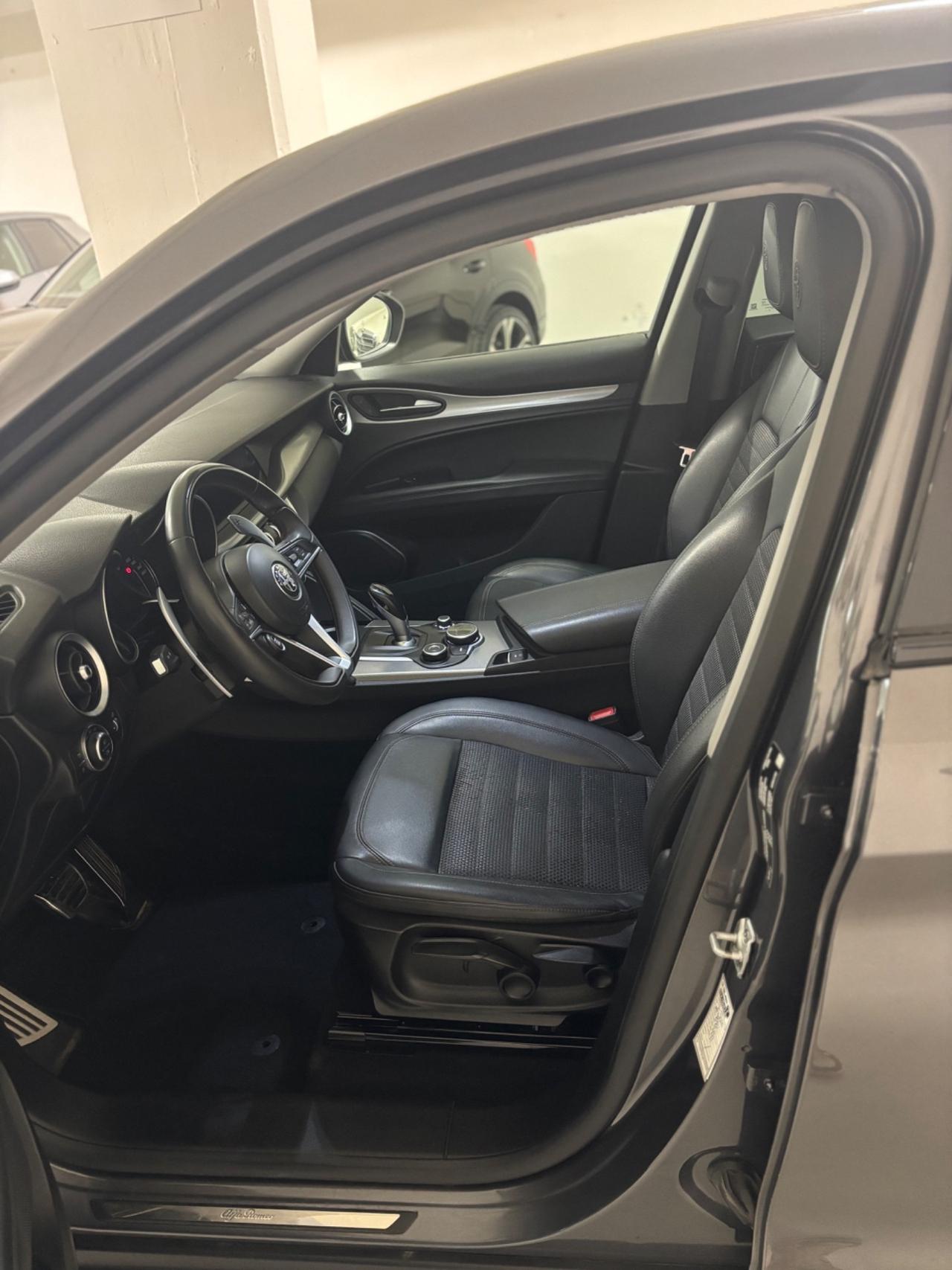 Alfa Romeo Stelvio 2.2 Turbodiesel 210 CV AT8 Q4 Veloce