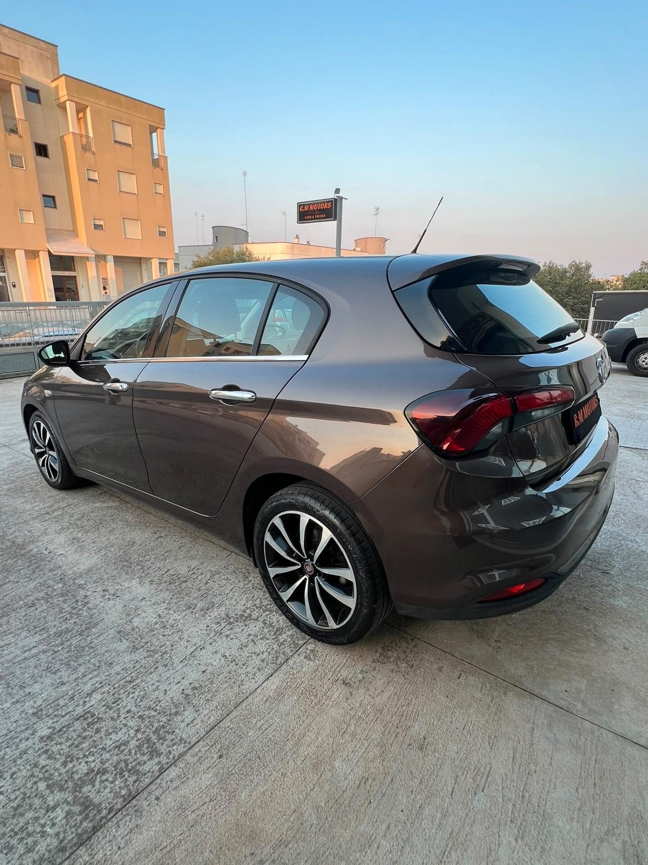 Fiat Tipo 1.6 Mjt S&S 5 porte Easy