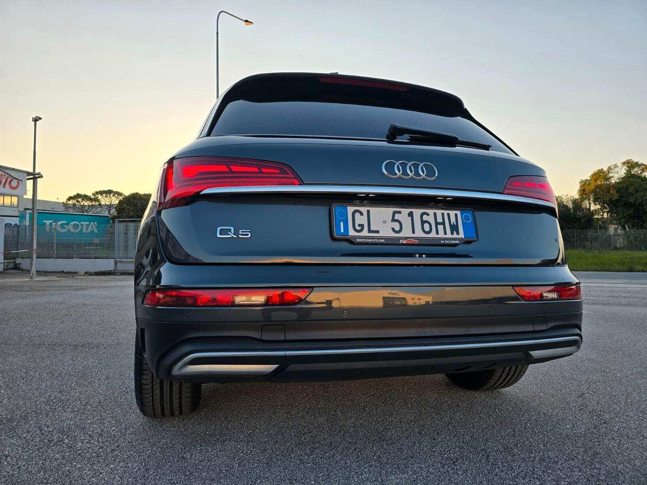 Audi Q5 35 TDI S tronic Business