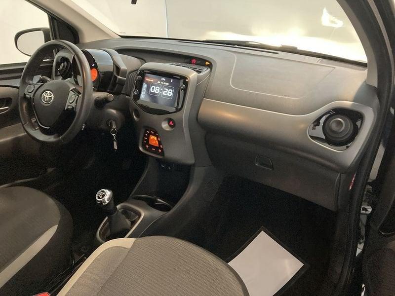 Toyota Aygo Aygo Connect 1.0 VVT-i 72 CV 5 porte x-fun