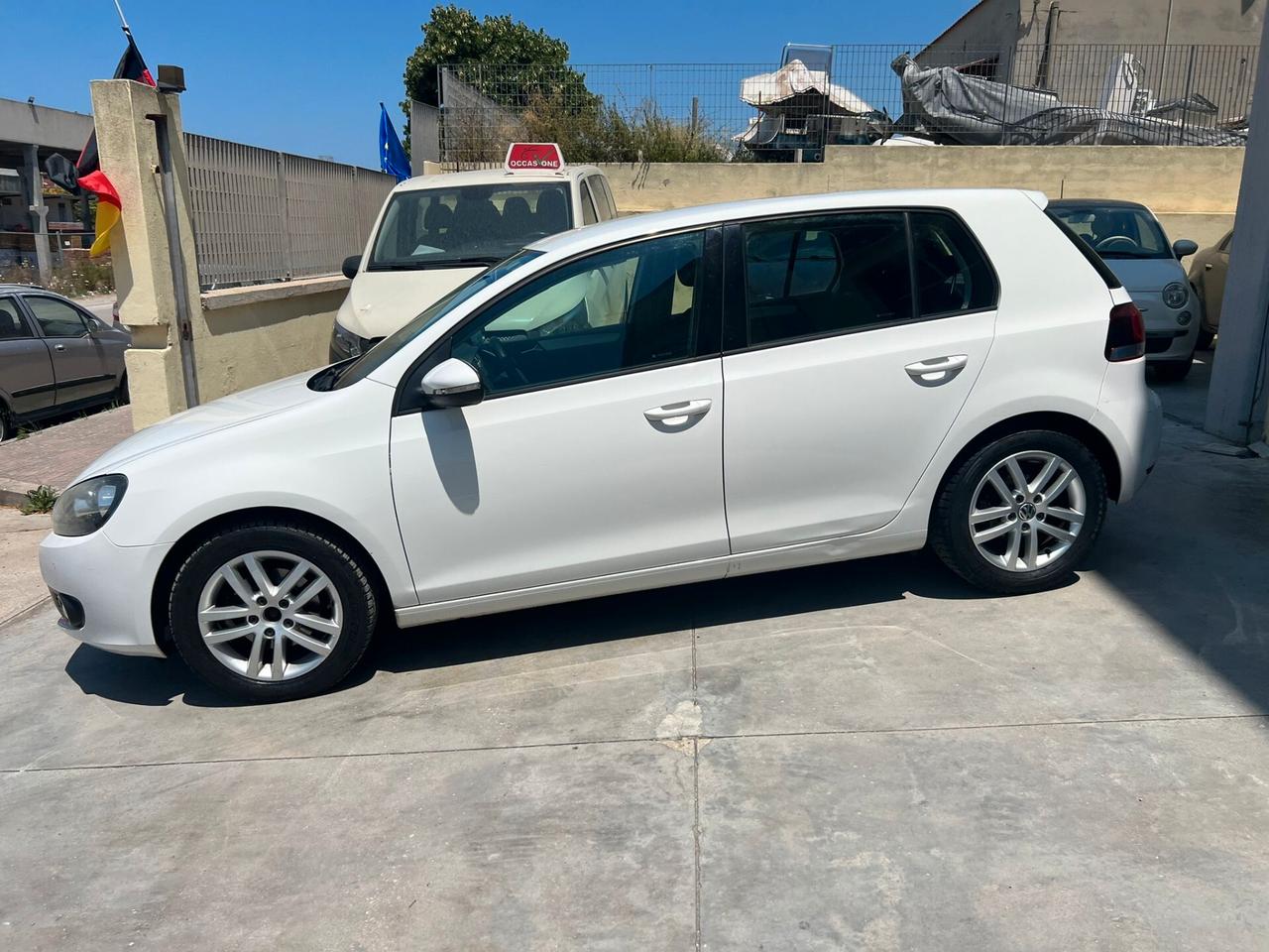 Volkswagen Golf 6 1.6 tdi UNICO PROP FULL OPTIONAL