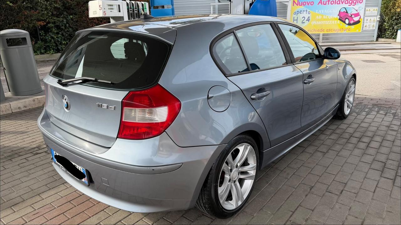 Bmw 118 118d cat 5 porte Attiva