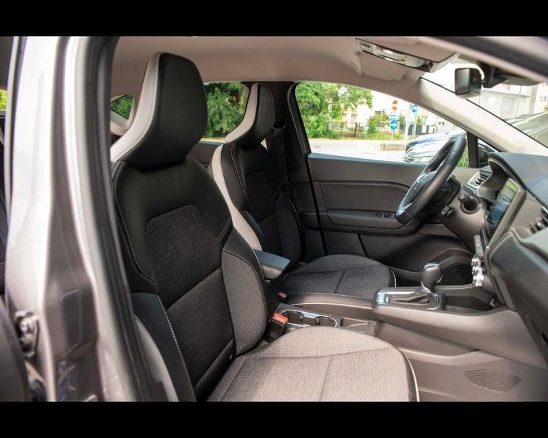Renault Captur 2ª serie Full Hybrid E-Tech 145 CV Intens