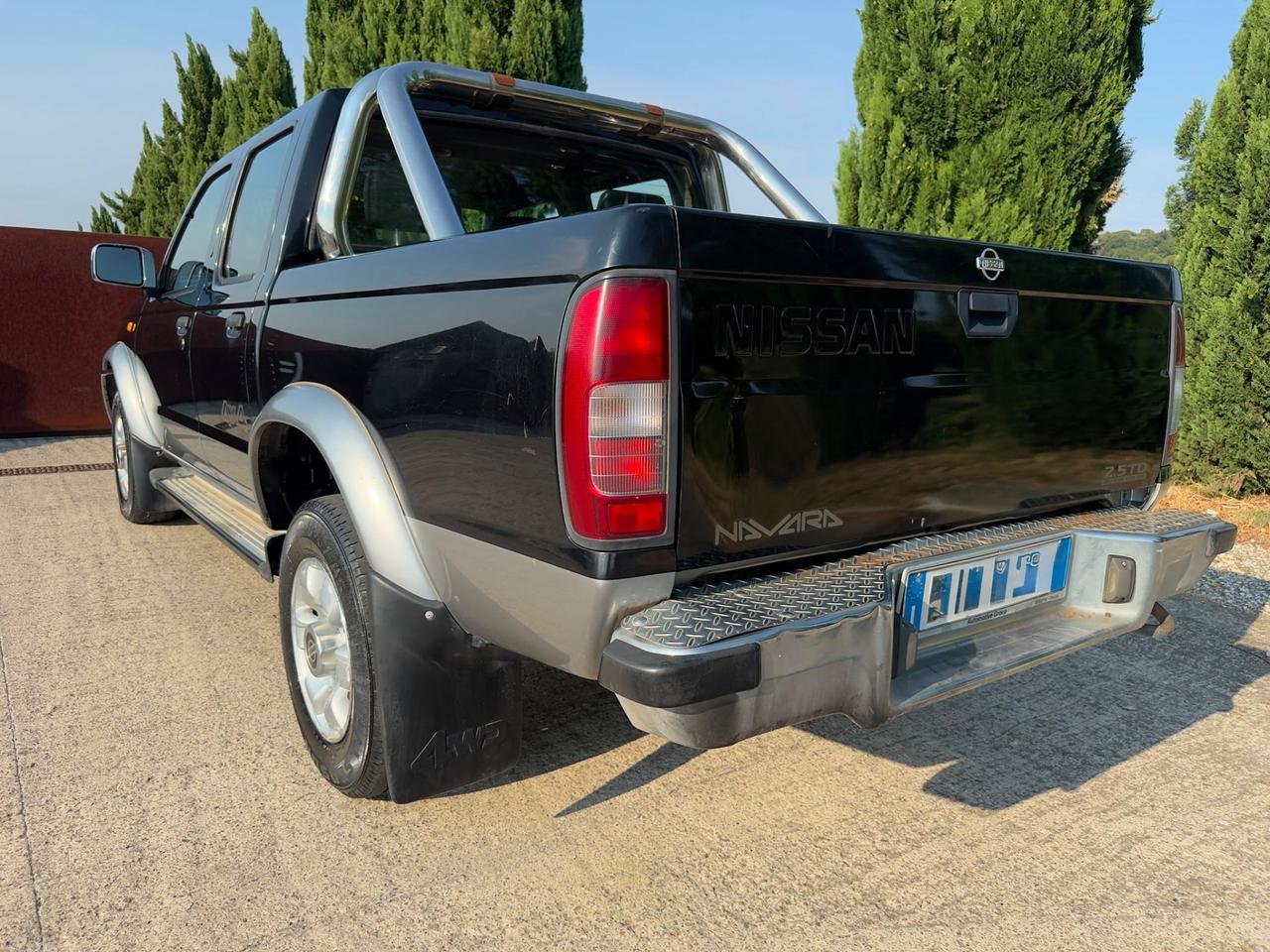 Nissan Pick Up Pick-up 2.5 TD 4 porte Double Cab Navara 2WD