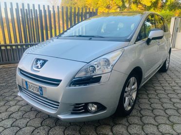 Peugeot 5008 1.6 HDi 110CV Féline 7 posti