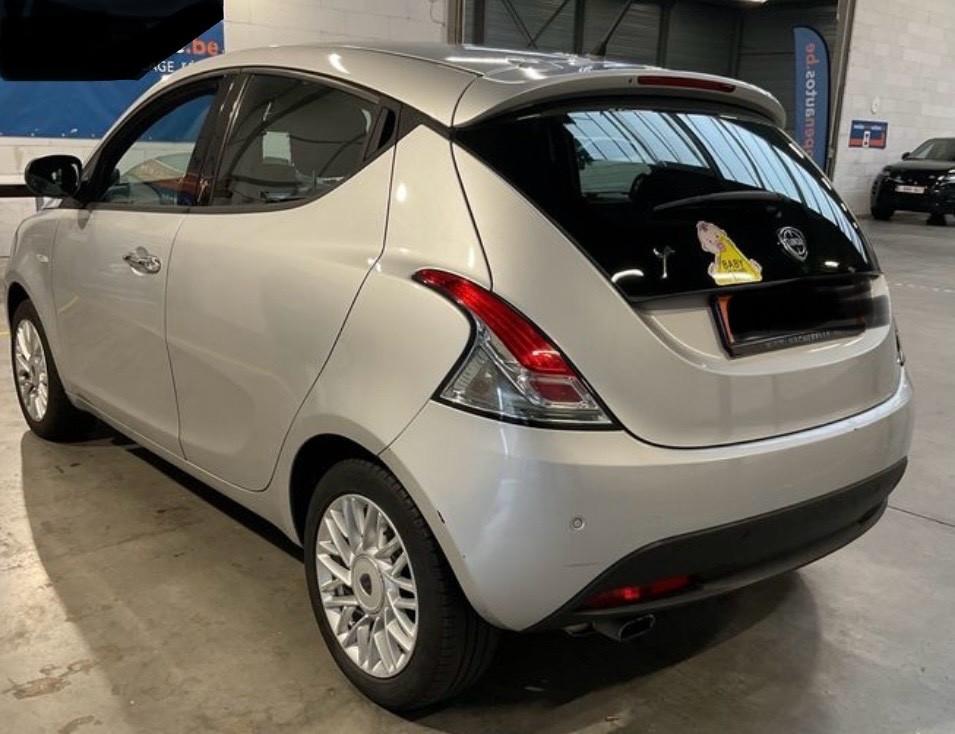 Lancia Ypsilon 1.2 69 CV Gold