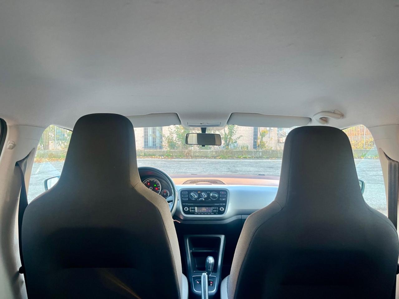 VW Up 1.0benz 2013 153.000km cambio automatico perfetta