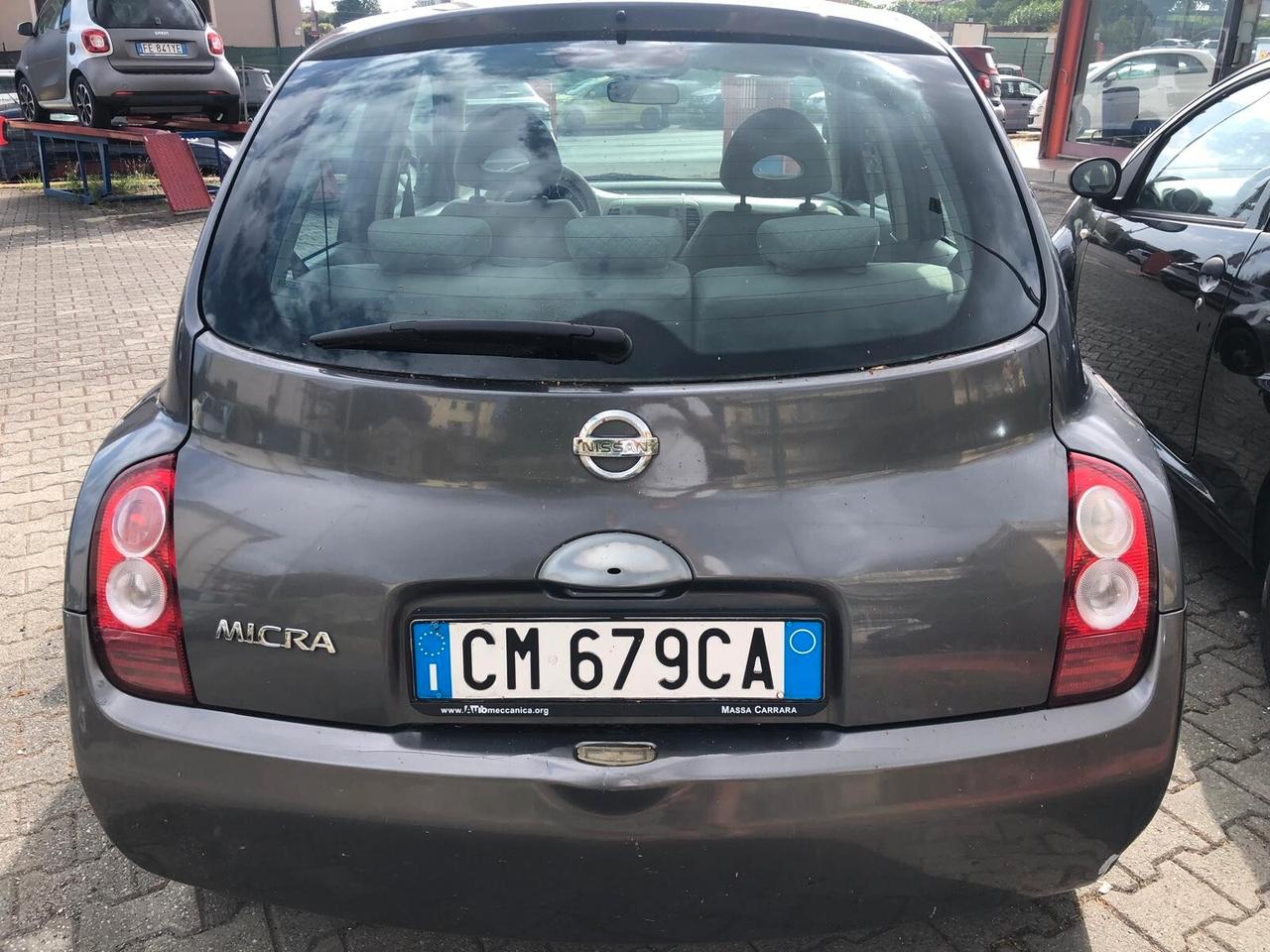 Nissan Micra 1.0 16V 5 porte Visia
