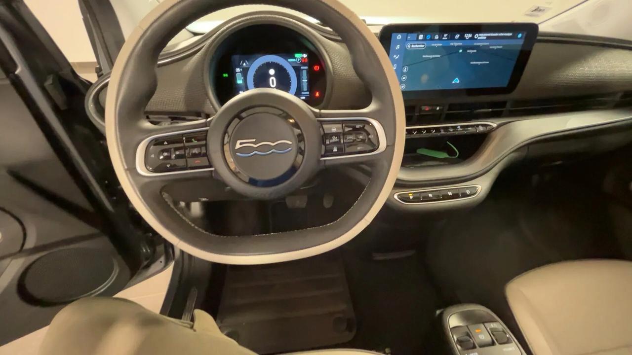 Fiat 500 500e Cabrio 42 kWh La Prima