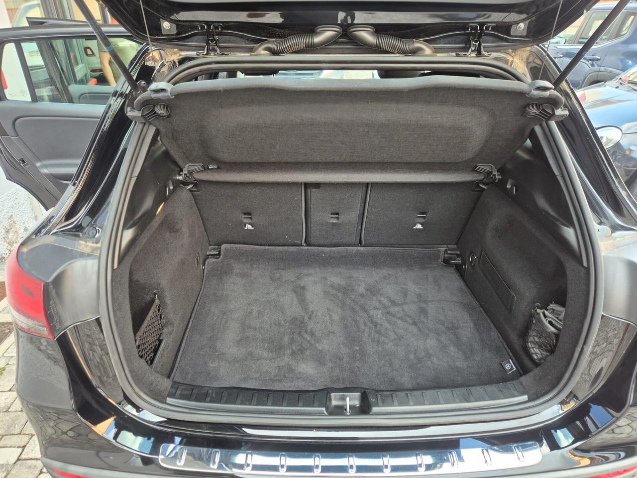 Mercedes-benz GLA 200 Automatic 4Matic Premium