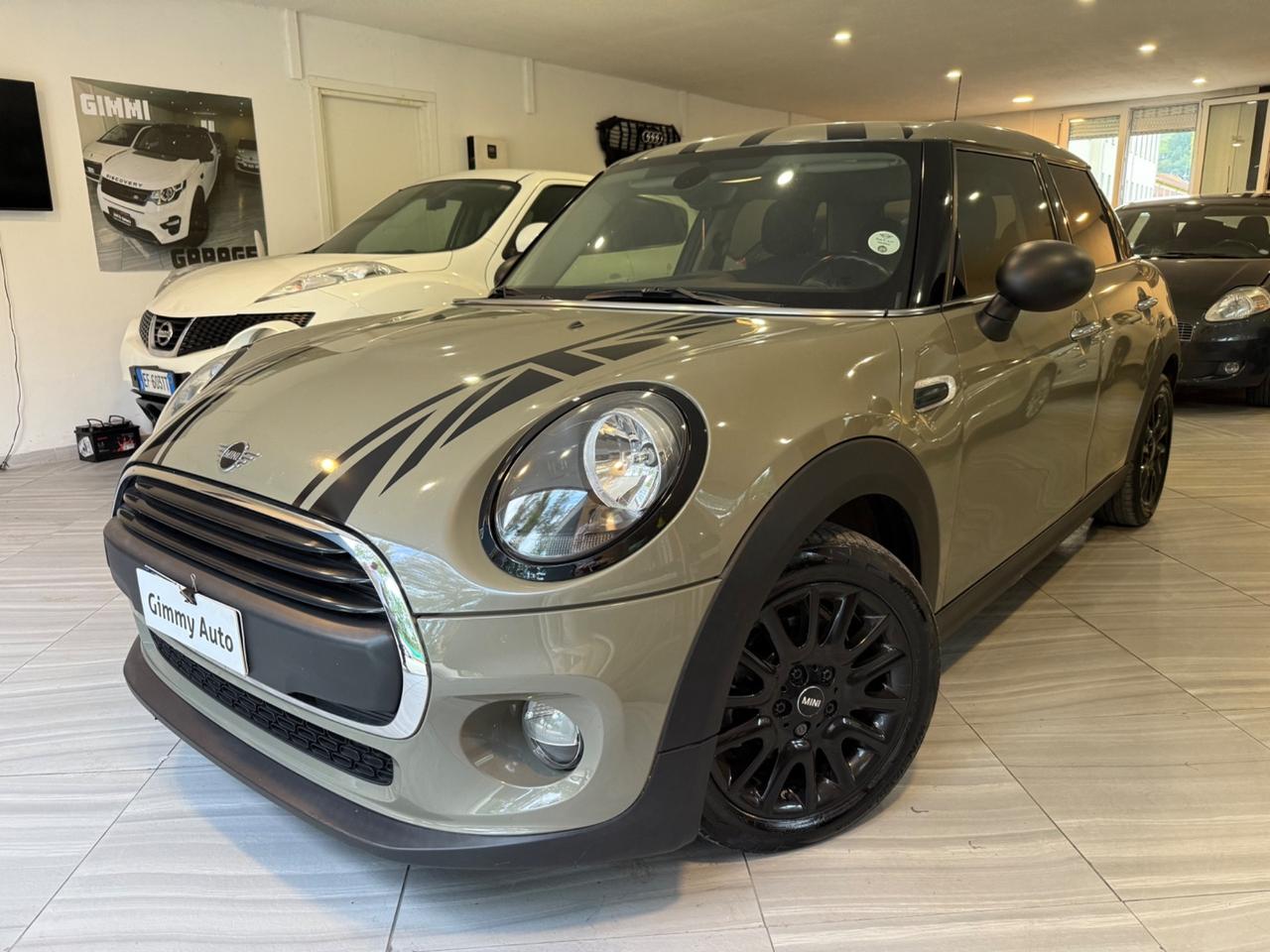 Mini one 1.5 Baker Street 2019 150.000KM