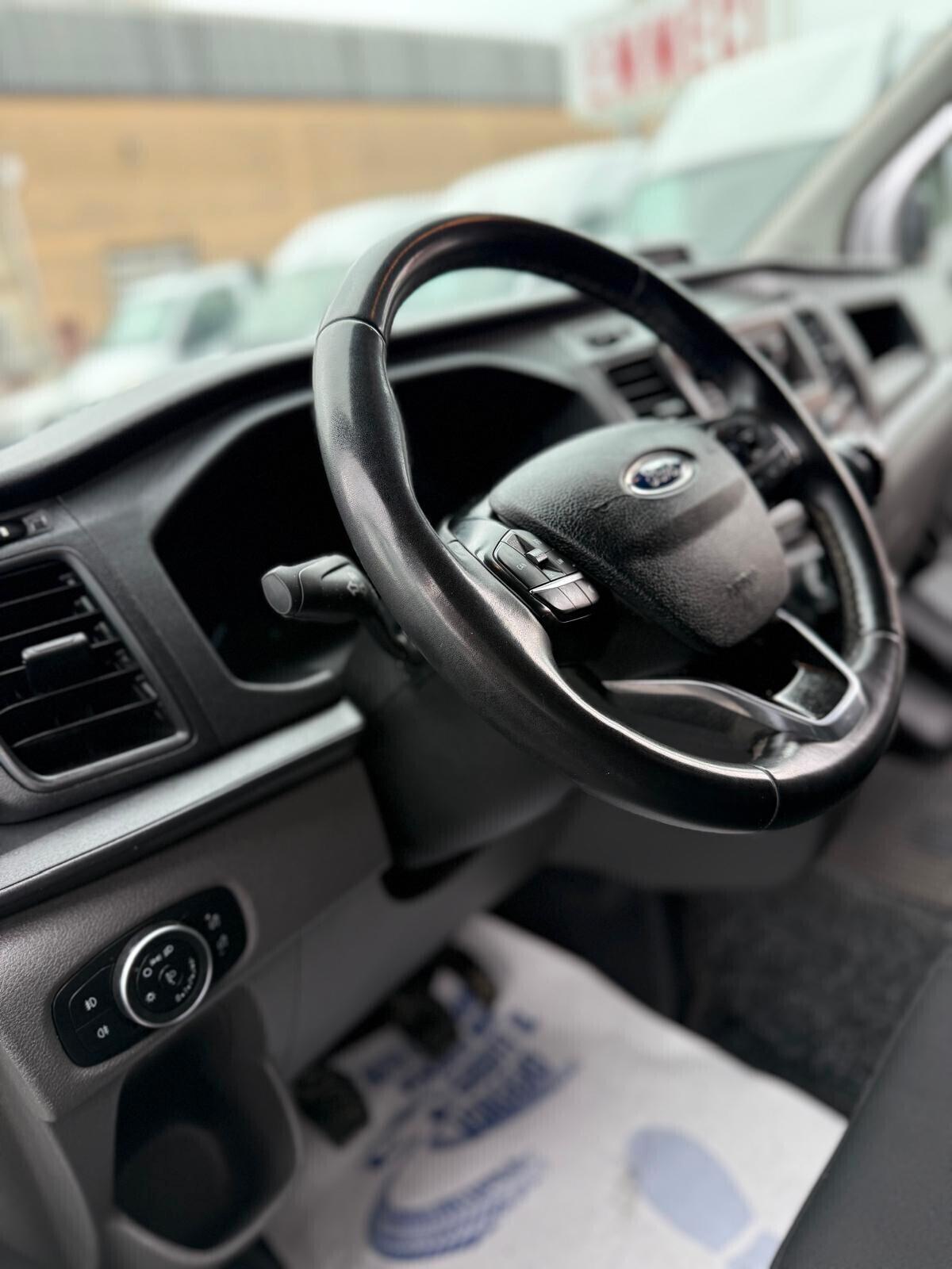 Ford Transit Custom Van 2.0 EcoBlue 6 POSTI DOPPIA CABINA