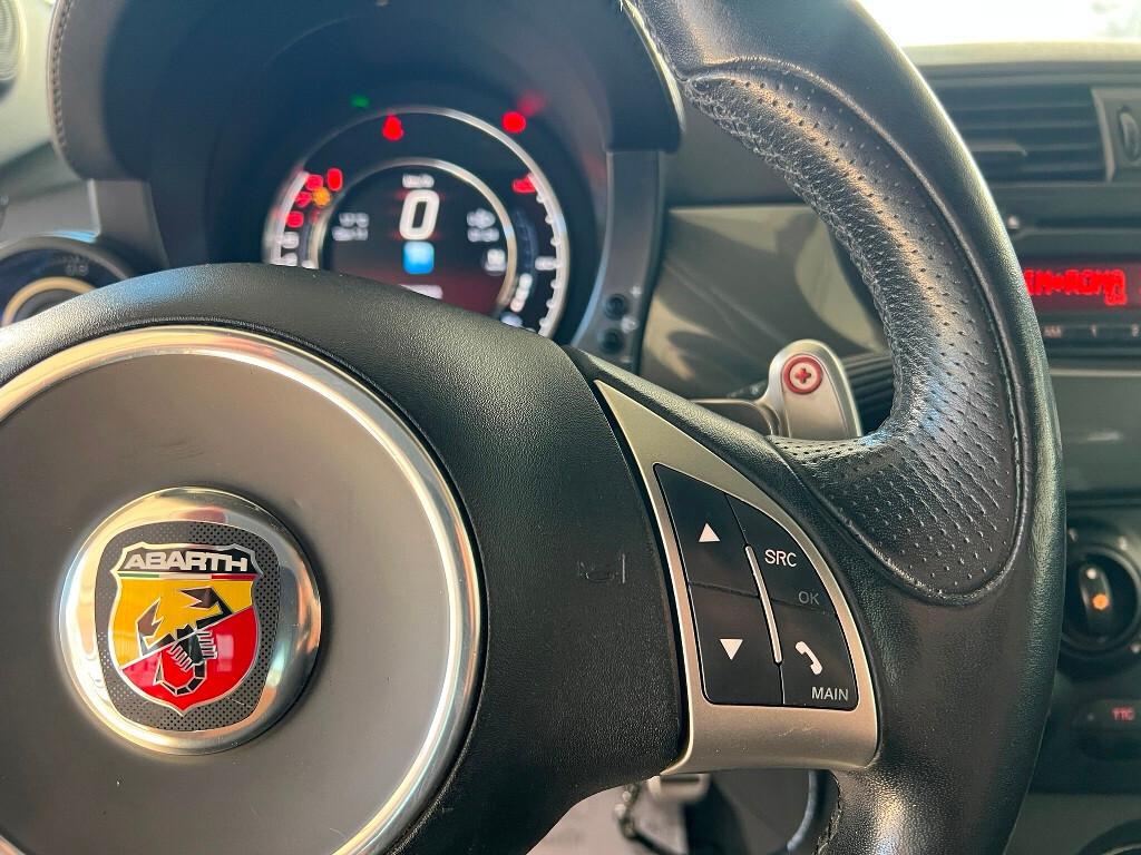 Abarth 595 1.4 Turbo 140 CV / Cambio MTA F1 / E6