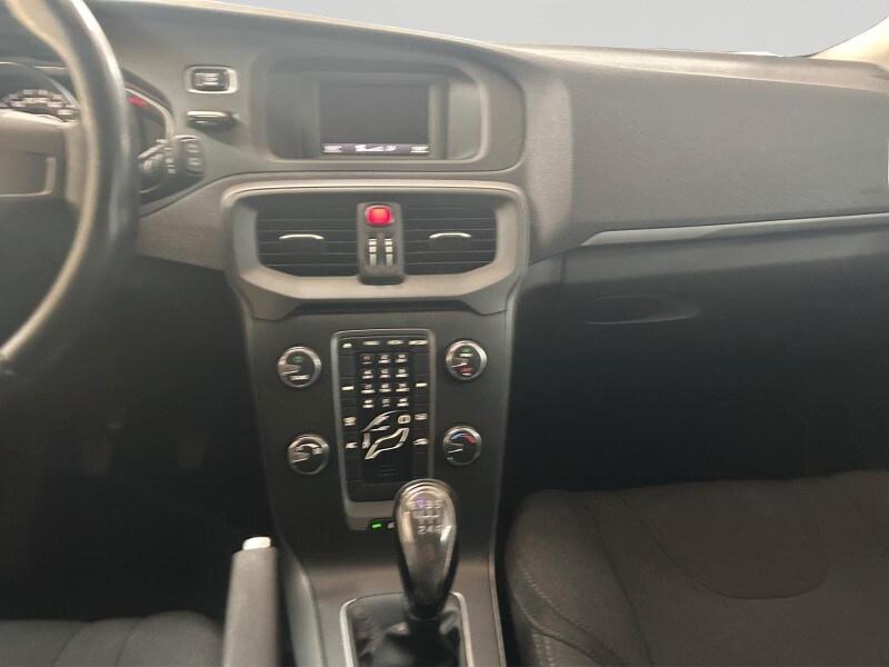 VOLVO V40 (2012-2020) V40 D2 1.6 Nova Edition