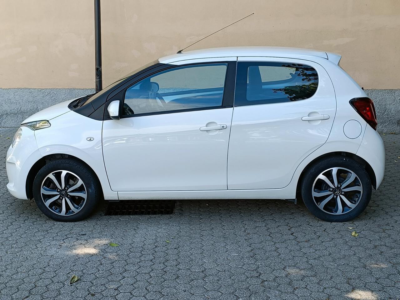 Citroen C1 VTi 72 5 porte Shine