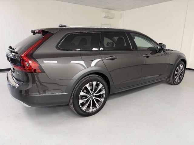 VOLVO V90 Cross Country B4 (d) AWD automatico " IVA ESPOSTA "