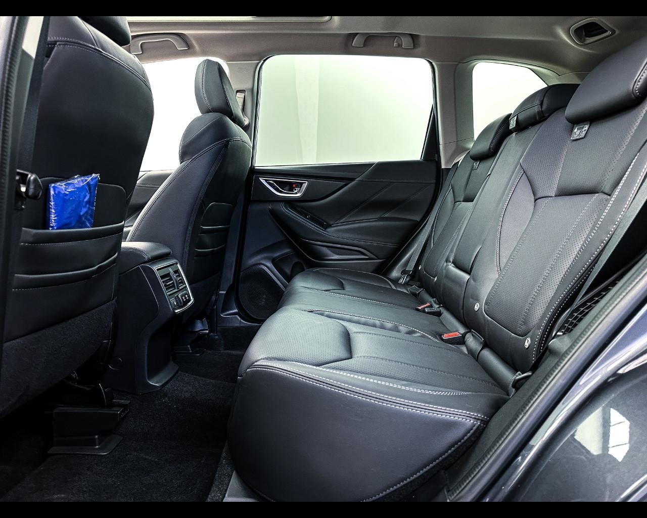 SUBARU Forester 5ª serie - Forester 2.0 Mild-Hybrid Platinum