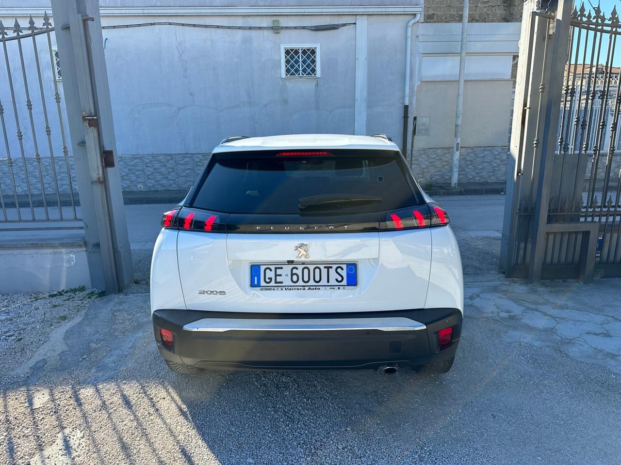 Peugeot 2008 BlueHDi 110 Allure Pack 2021 Unico pr