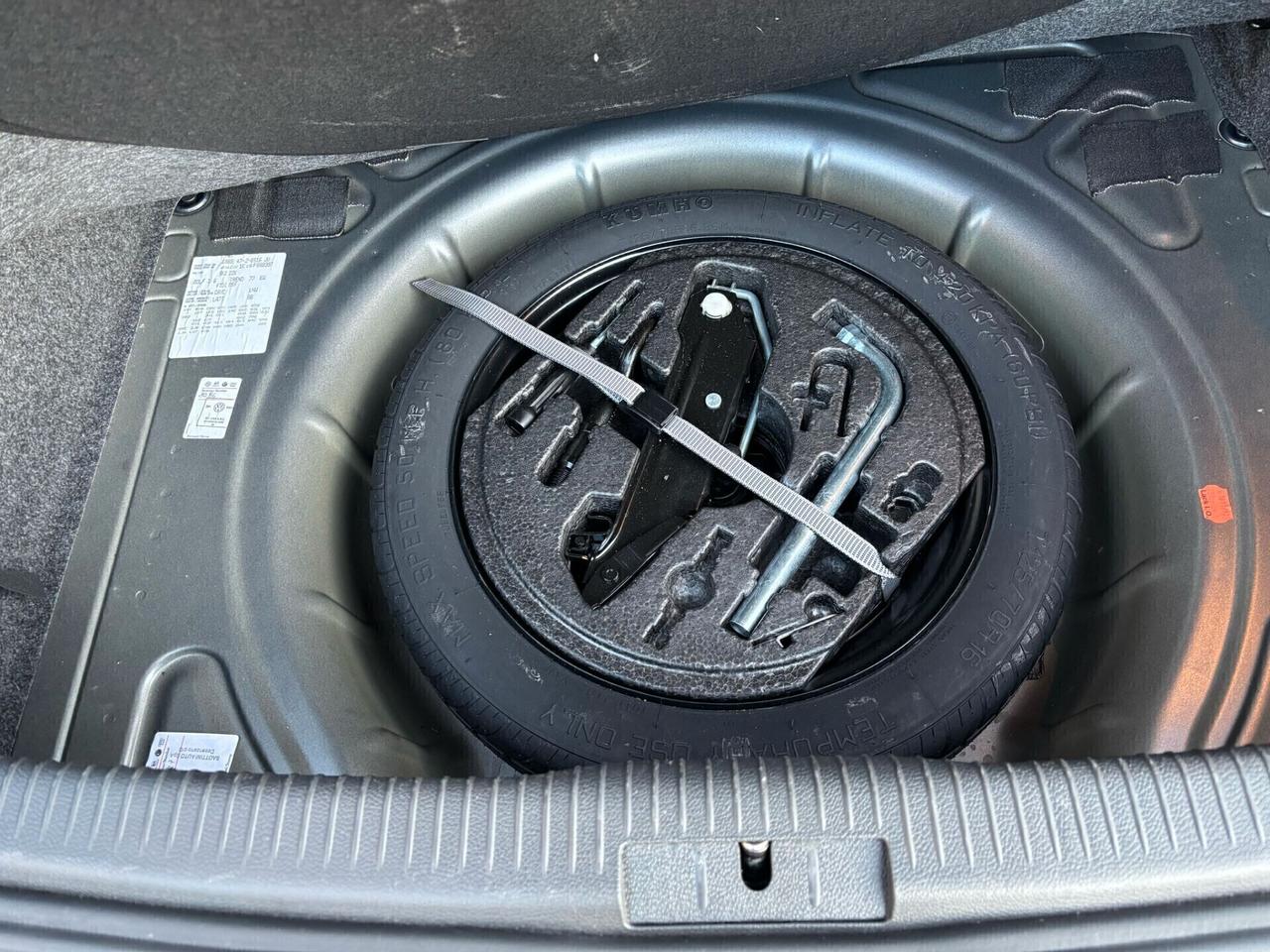 Volkswagen Golf 1.6 TDI DPF 5p. OK Neopatentati