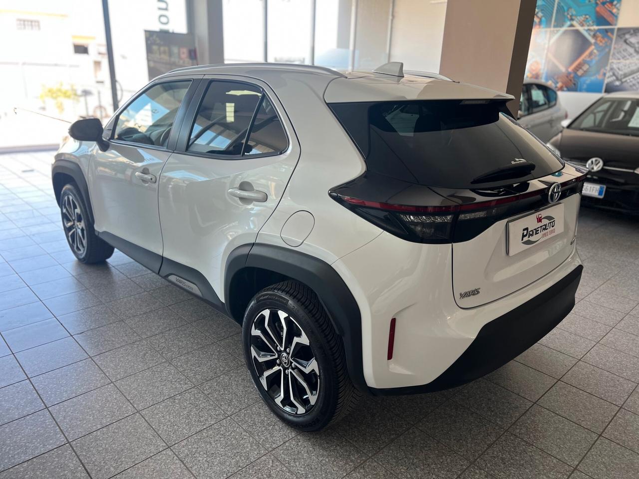 Toyota Yaris Cross 1.5h Trend fwd 116cv e-cvt NAVI/LED/17; PERFETTA!!