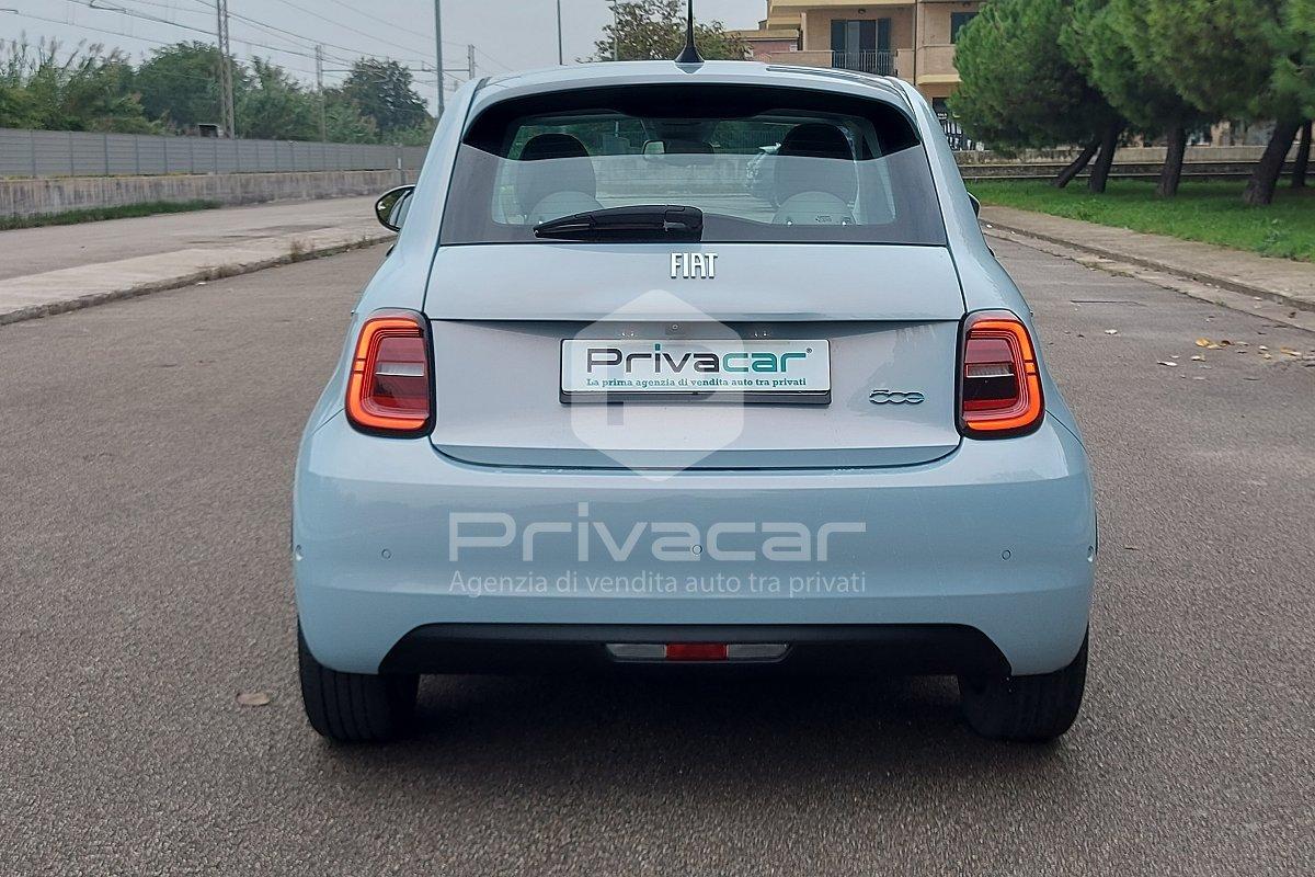 FIAT 500 La Prima Berlina 42 kWh