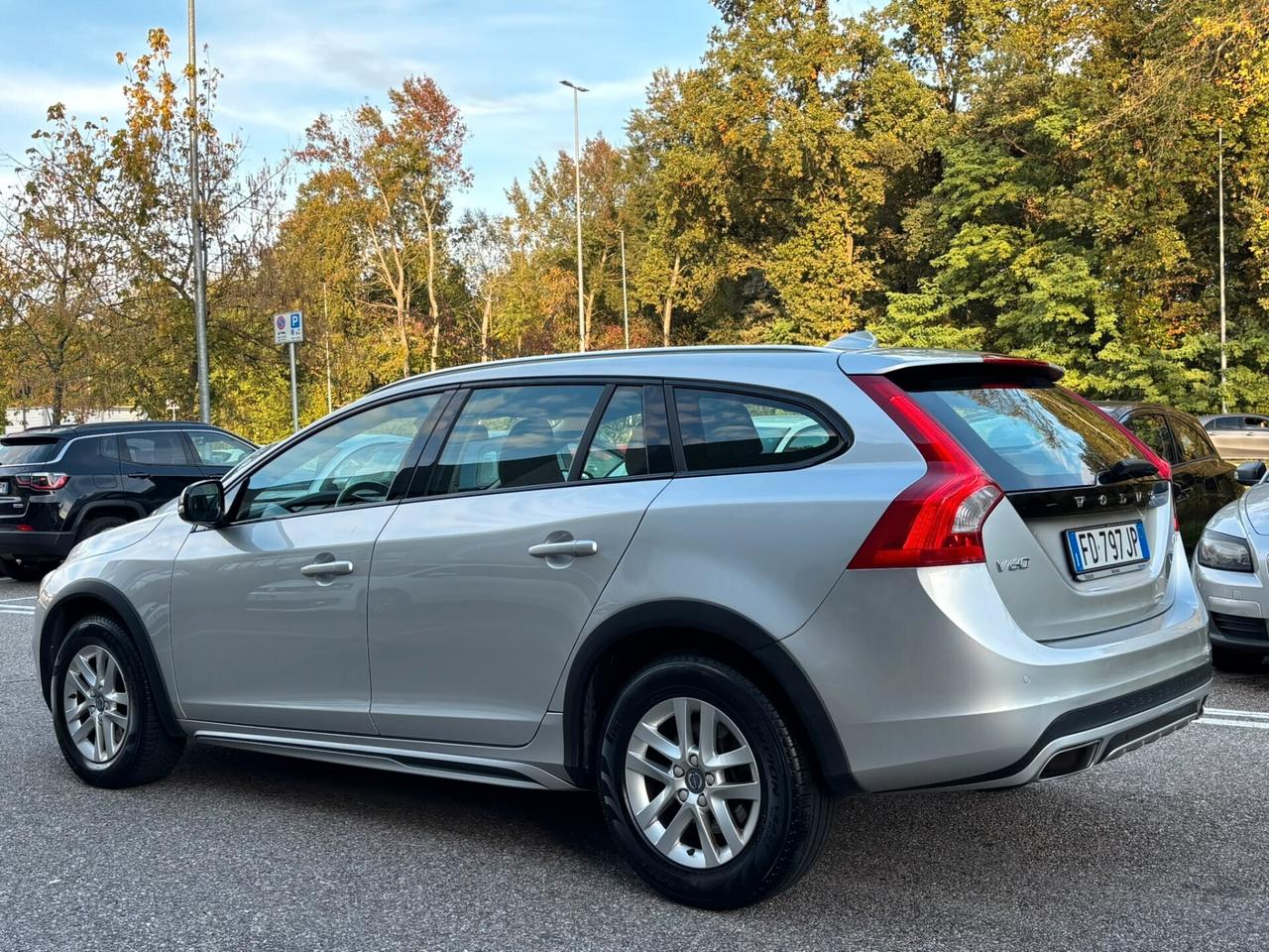 Volvo V60 Cross Country D3 Summum
