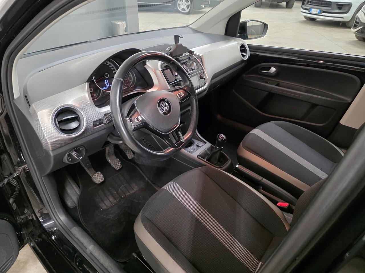 Volkswagen up! 1.0 75 CV NEOPATENTATI