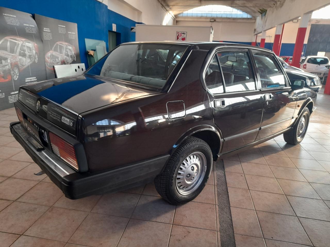 Alfa Romeo Alfetta 1.6