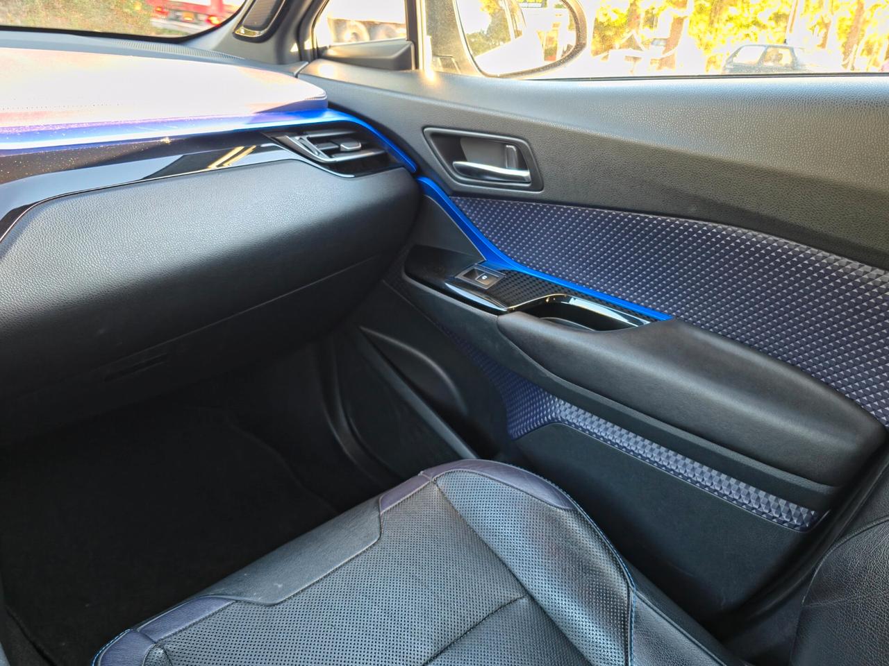 Toyota C-HR 1.8 Hybrid E-CVT Lounge E6 Automatico NEO 2016