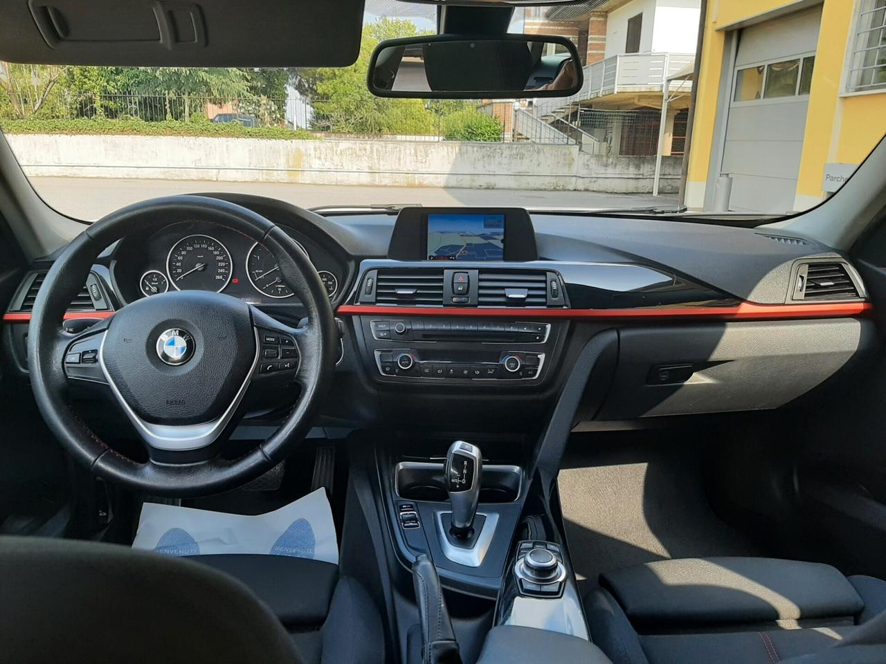 Bmw 320D Touring cc. 2.000 Turbodiesel CV. 184 Allestimento M Sport Automatica con Navigatore.