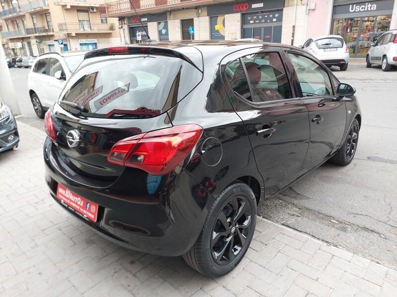 Opel Corsa 1.4 5 porte Black Edition
