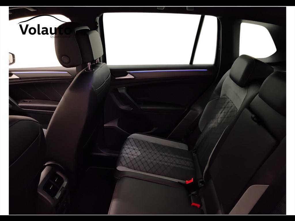 VOLKSWAGEN Tiguan II 2021 - Tiguan 2.0 tdi R-Line 4motion 150cv dsg
