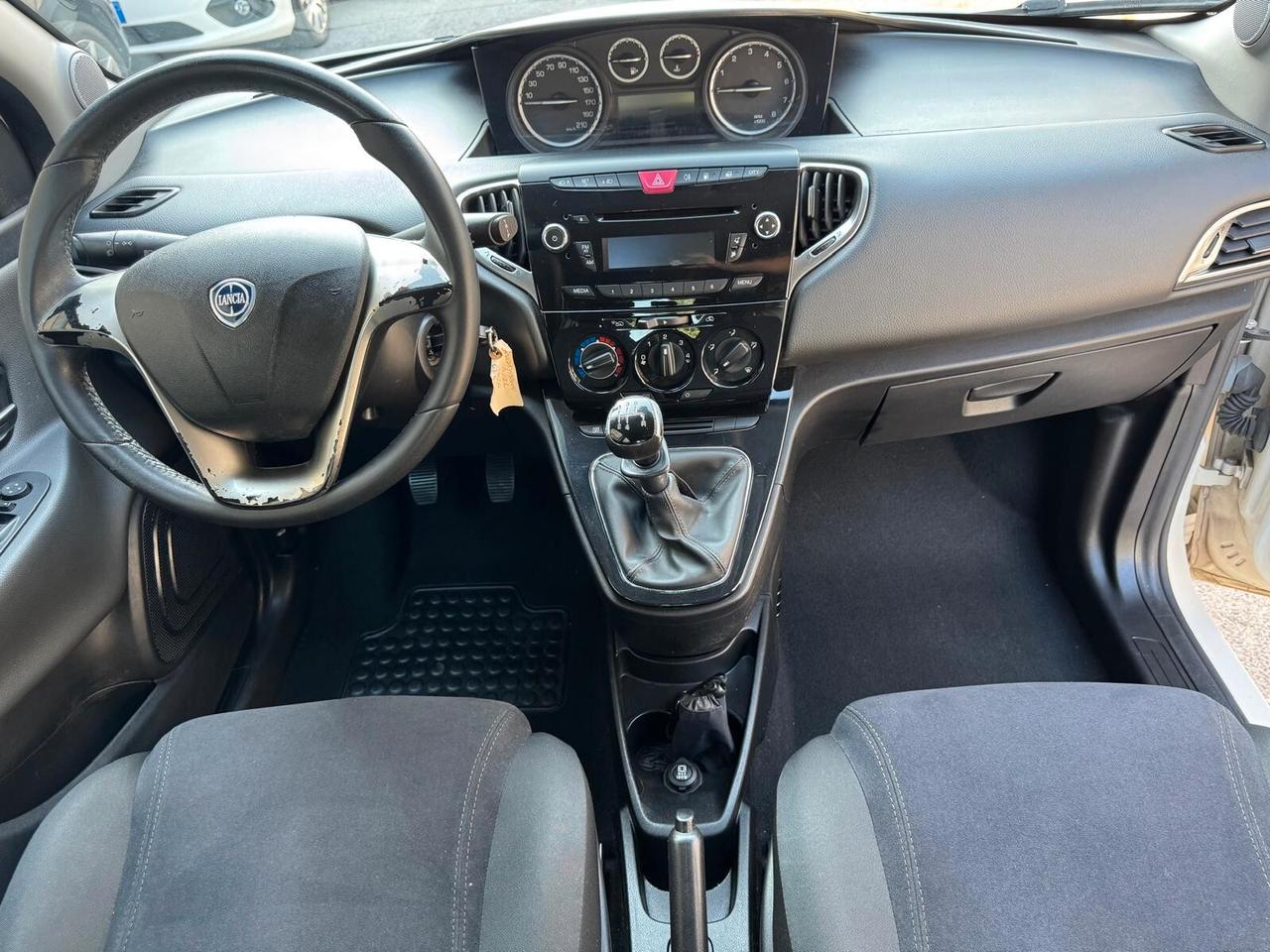Lancia Ypsilon 1.2 69 CV 5 porte GPL*EURO5*NEOPATENTATI