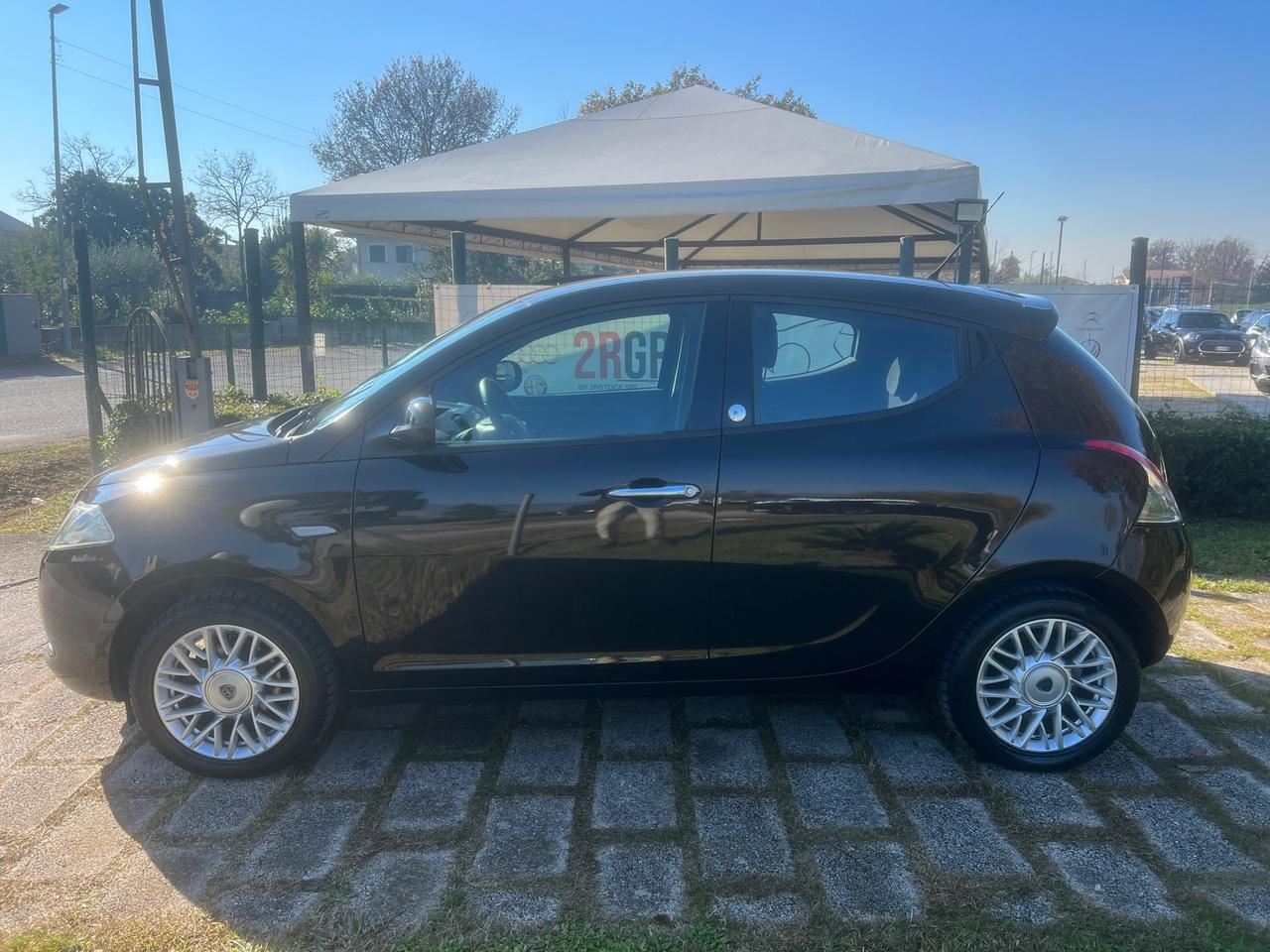 Lancia Ypsilon 1.2 69CV GPL Ecochic-2013"PERFETTA"