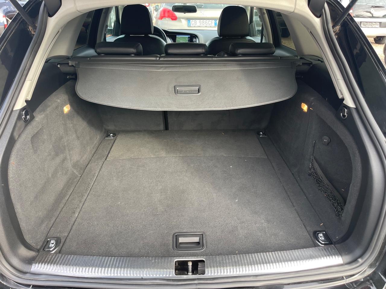 Audi A4 B8 Restyling Avant S Line est. + Advanced int. Multitronic 2.0 TDI 177cv