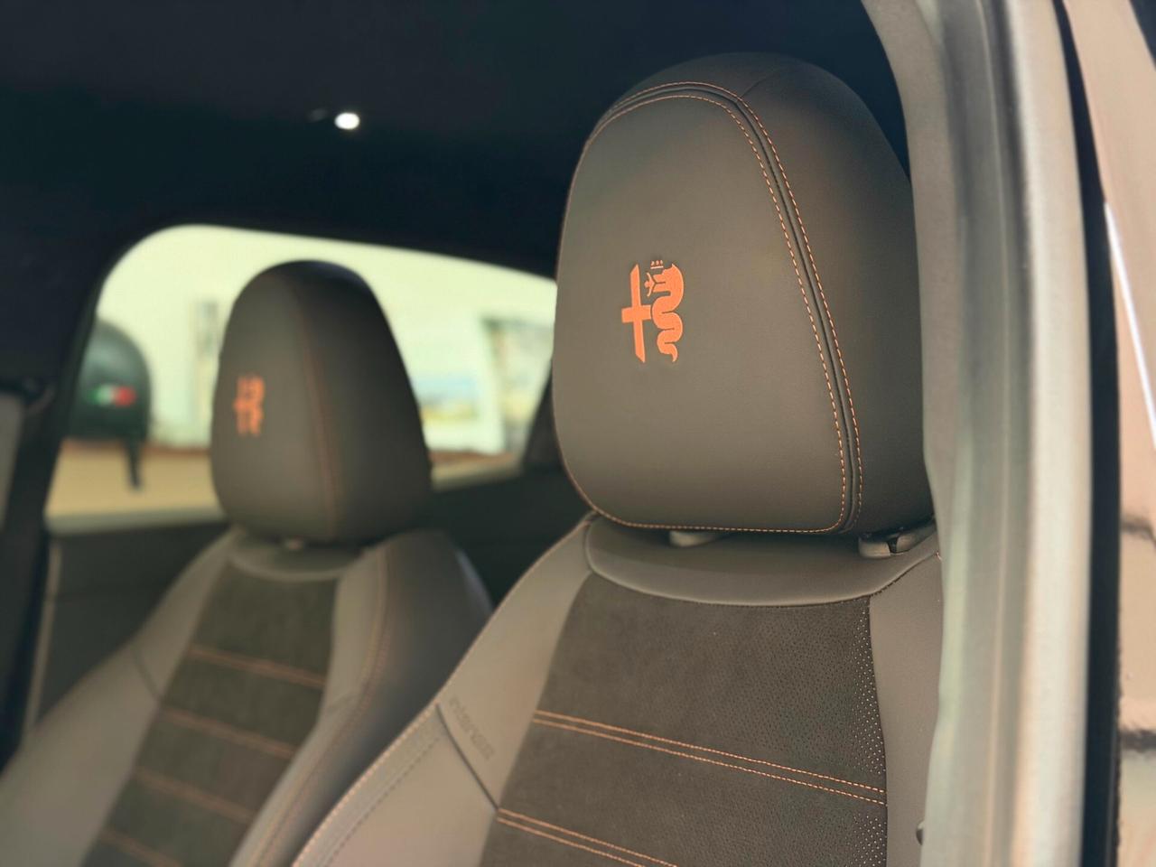 Alfa Romeo Junior 1.2 145 CV Hybrid eDCT6 Q4 Intensa Km0