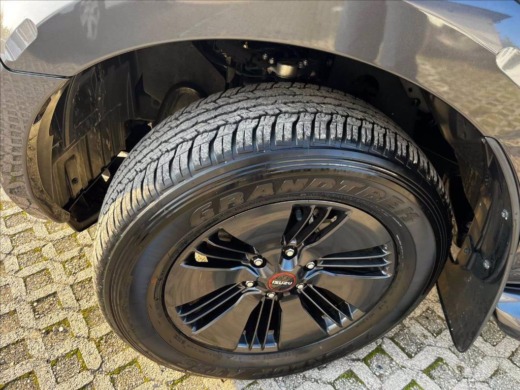 ISUZU D-Max 1.9 td crew N60FF 4x4 auto del 2023