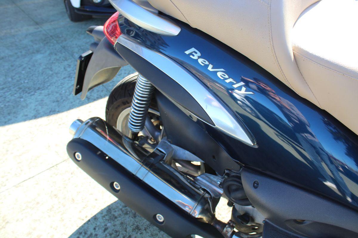 Piaggio - Beverly 400 - i.e.