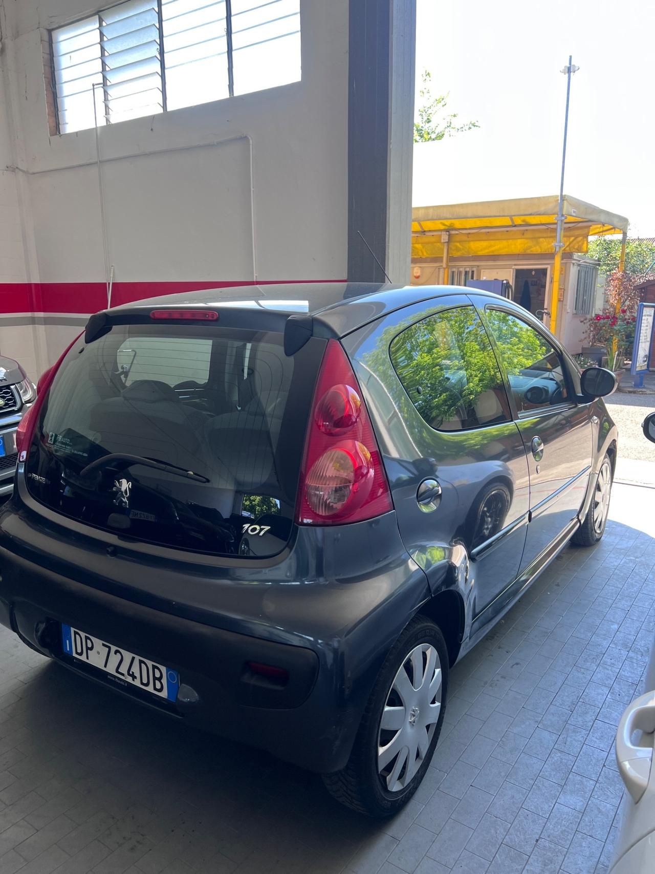 Peugeot 107 1.0 Benzina/ Neopatentati