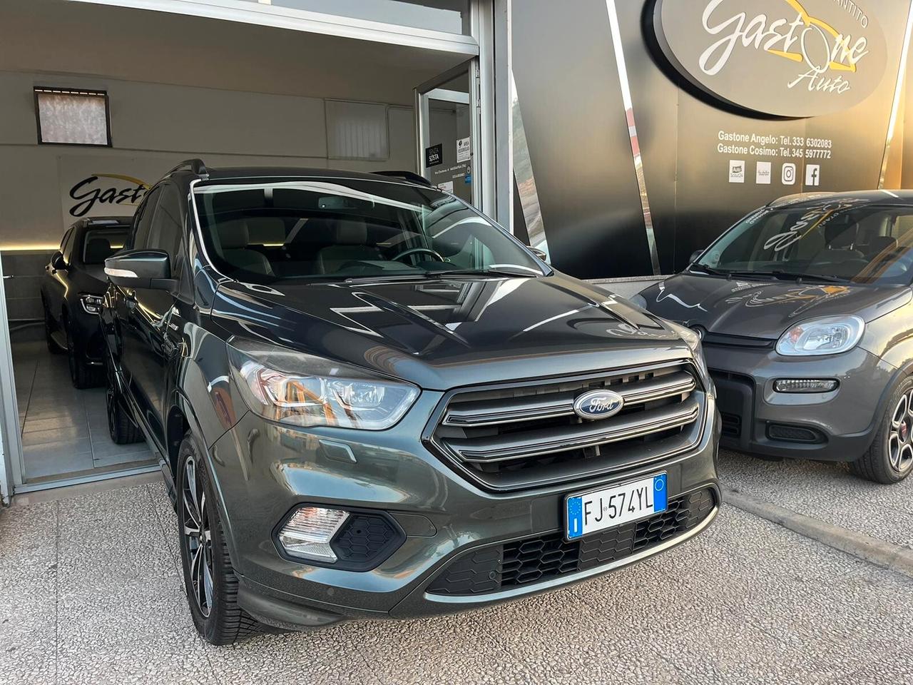 Ford Kuga 1.5 TDCI 120 CV 2WD ST-Line