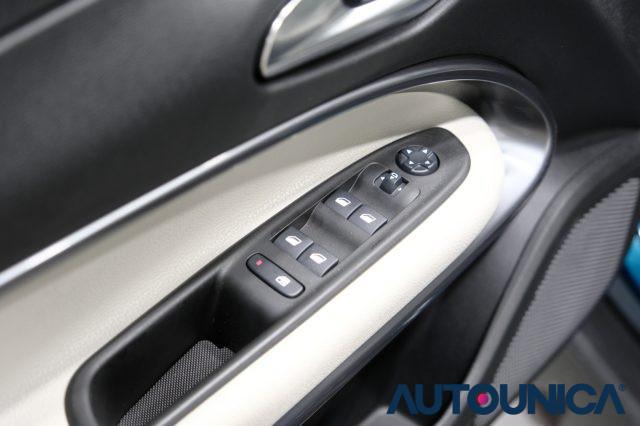 FIAT 600 HYBRID 100 CV DCT MHEV LA PRIMA NEOPATENTATI